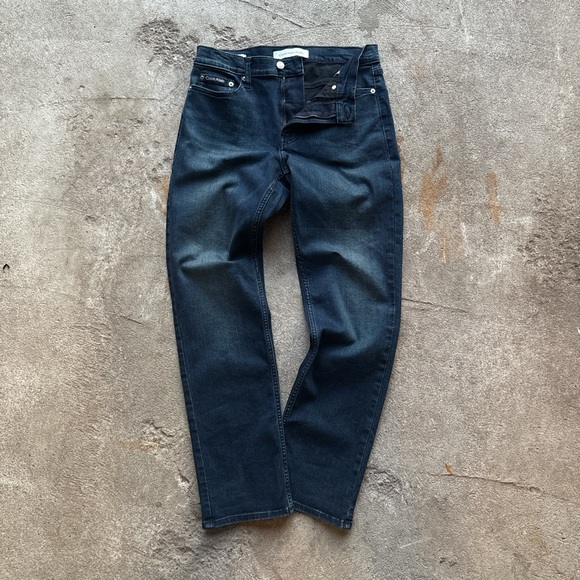 CALVIN KLEIN Men's Blue Jeans - Picture 2 of 7